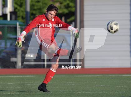 Thumbnail 3 in Mount Si vs. Sumner (WIAA 4A 1st Round Playoff) photogallery.