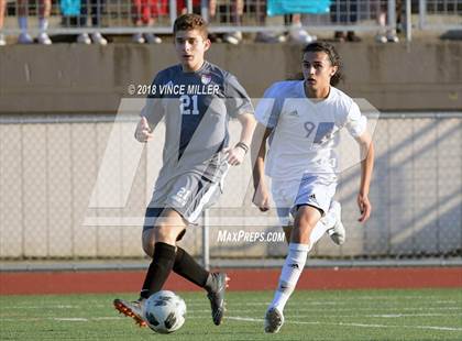 Thumbnail 1 in Mount Si vs. Sumner (WIAA 4A 1st Round Playoff) photogallery.