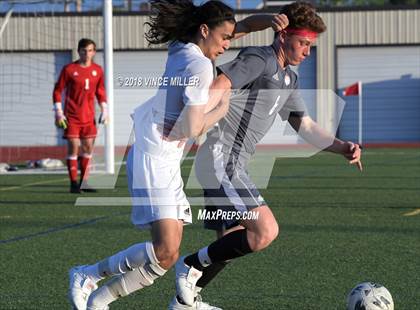 Thumbnail 3 in Mount Si vs. Sumner (WIAA 4A 1st Round Playoff) photogallery.