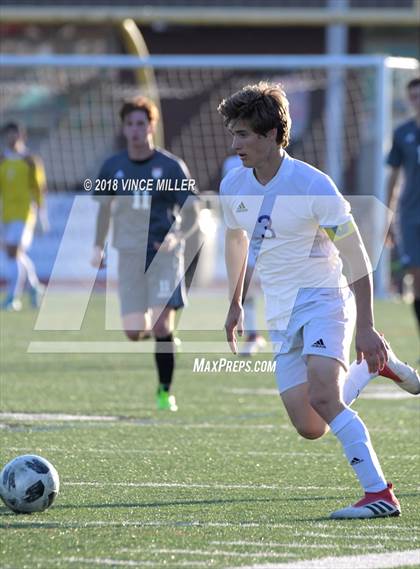 Thumbnail 3 in Mount Si vs. Sumner (WIAA 4A 1st Round Playoff) photogallery.