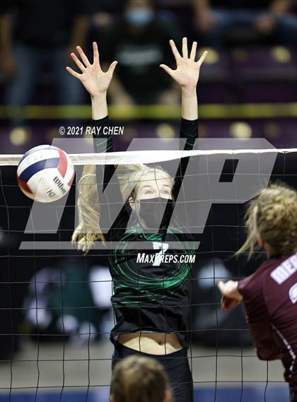 Thumbnail 3 in Fleming vs. Merino (CHSAA 1A Championship) photogallery.