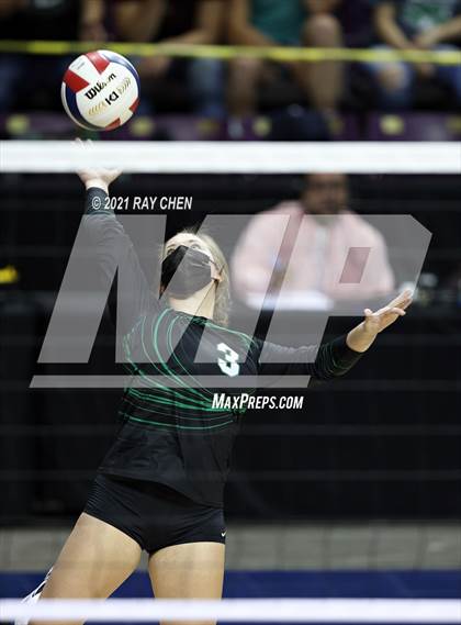Thumbnail 1 in Fleming vs. Merino (CHSAA 1A Championship) photogallery.