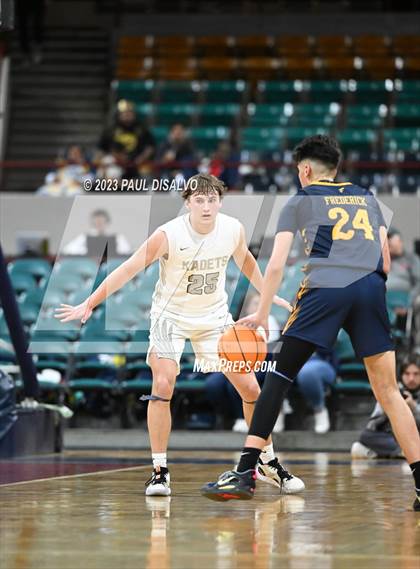 Thumbnail 2 in Air Academy vs. Frederick (CHSAA 5A Final 4) photogallery.