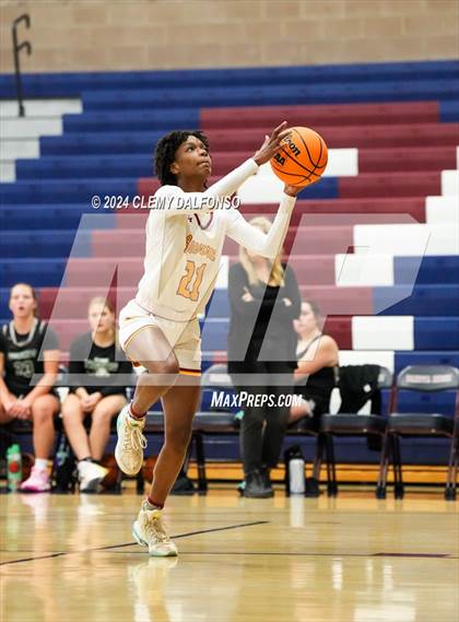 Thumbnail 2 in Summit vs Sierra (Dakota Ridge High School) photogallery.