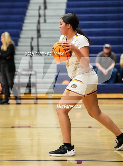 Thumbnail 3 in Summit vs Sierra (Dakota Ridge High School) photogallery.