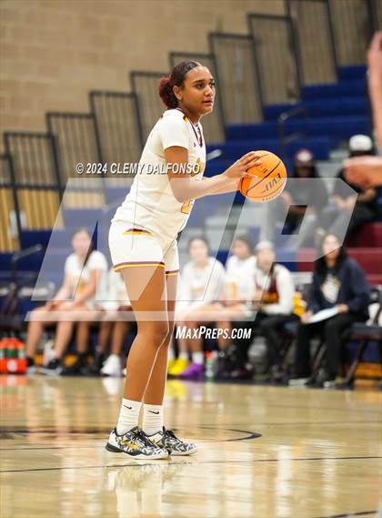 Thumbnail 3 in Summit vs Sierra (Dakota Ridge High School) photogallery.