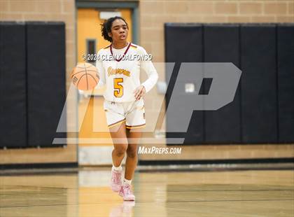 Thumbnail 1 in Summit vs Sierra (Dakota Ridge High School) photogallery.