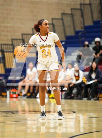 Thumbnail 2 in Summit vs Sierra (Dakota Ridge High School) photogallery.