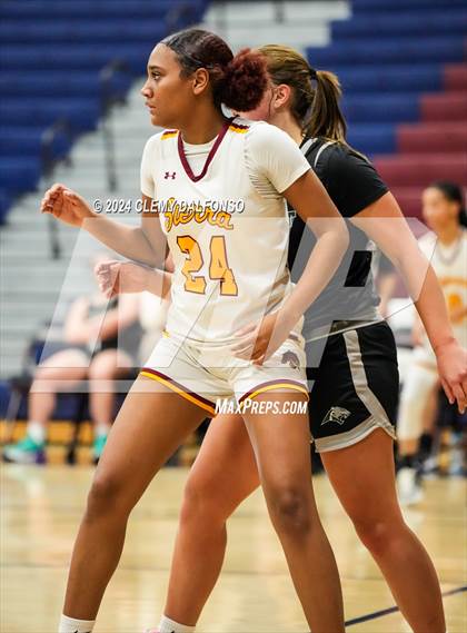 Thumbnail 2 in Summit vs Sierra (Dakota Ridge High School) photogallery.