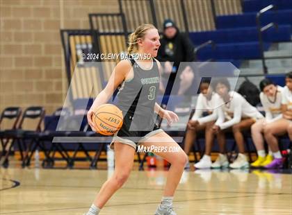 Thumbnail 3 in Summit vs Sierra (Dakota Ridge High School) photogallery.