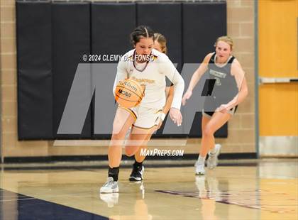 Thumbnail 3 in Summit vs Sierra (Dakota Ridge High School) photogallery.