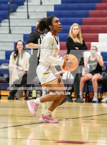 Thumbnail 1 in Summit vs Sierra (Dakota Ridge High School) photogallery.
