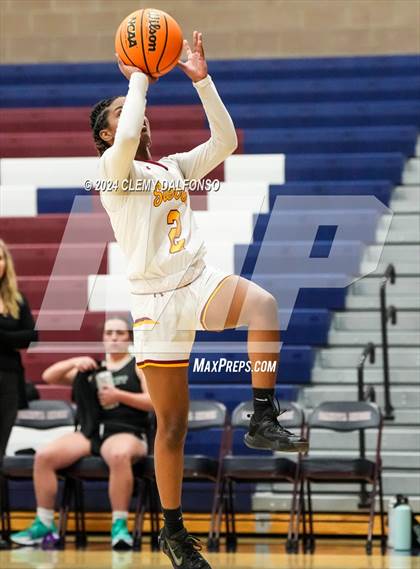 Thumbnail 3 in Summit vs Sierra (Dakota Ridge High School) photogallery.