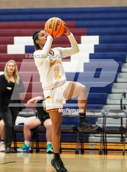 Thumbnail 2 in Summit vs Sierra (Dakota Ridge High School) photogallery.