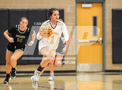 Thumbnail 1 in Summit vs Sierra (Dakota Ridge High School) photogallery.