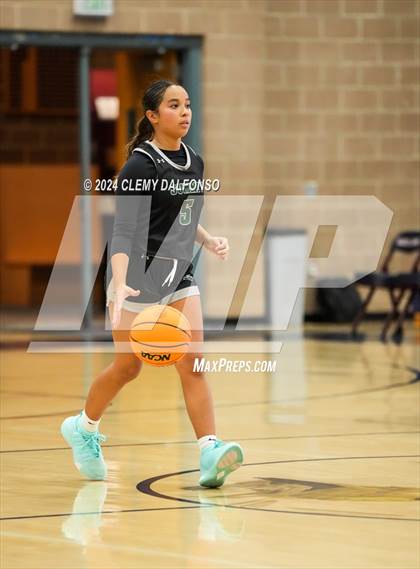 Thumbnail 1 in Summit vs Sierra (Dakota Ridge High School) photogallery.