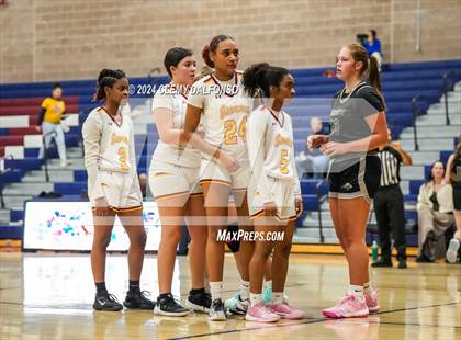 Thumbnail 2 in Summit vs Sierra (Dakota Ridge High School) photogallery.
