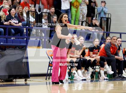 Thumbnail 3 in Muenster vs Nocona (UIL Basketball 2A Regional Semifinal) photogallery.