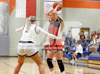 Thumbnail 1 in Muenster vs Nocona (UIL Basketball 2A Regional Semifinal) photogallery.