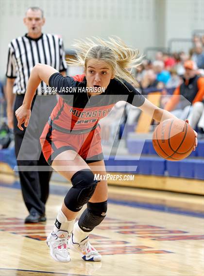 Thumbnail 1 in Muenster vs Nocona (UIL Basketball 2A Regional Semifinal) photogallery.