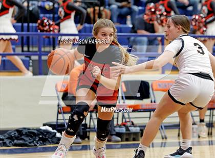 Thumbnail 3 in Muenster vs Nocona (UIL Basketball 2A Regional Semifinal) photogallery.