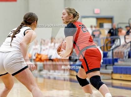 Thumbnail 2 in Muenster vs Nocona (UIL Basketball 2A Regional Semifinal) photogallery.