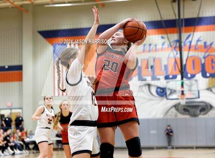 Thumbnail 3 in Muenster vs Nocona (UIL Basketball 2A Regional Semifinal) photogallery.