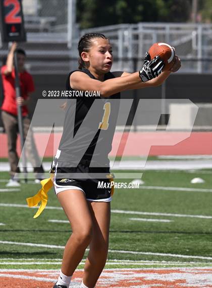 Thumbnail 1 in Foothill vs. Villa Park photogallery.