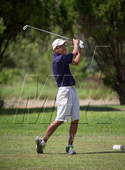 Thumbnail 2 in Brownsville Invitational photogallery.