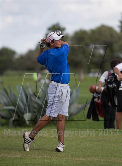 Thumbnail 3 in Brownsville Invitational photogallery.
