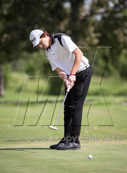Thumbnail 1 in Brownsville Invitational photogallery.
