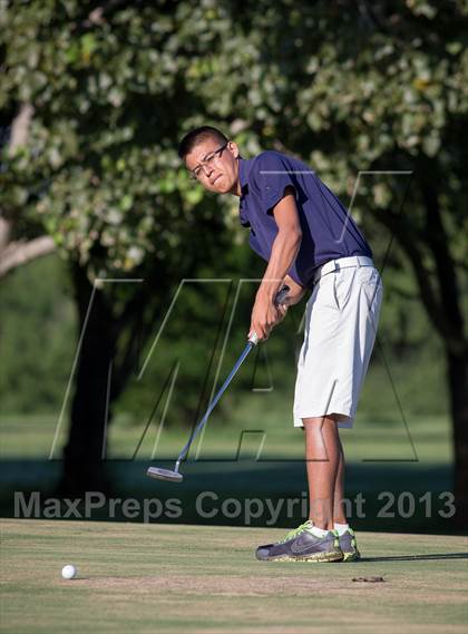 Thumbnail 1 in Brownsville Invitational photogallery.