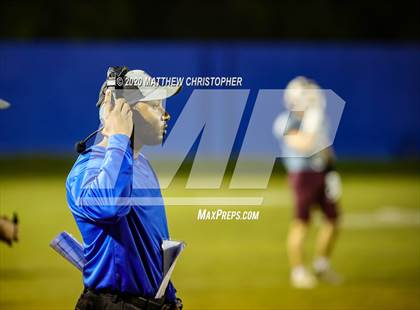 Thumbnail 3 in Vernon vs. Baker (FHSAA 1A Regional Semifinal) photogallery.