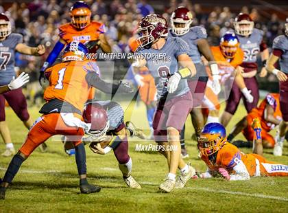 Thumbnail 2 in Vernon vs. Baker (FHSAA 1A Regional Semifinal) photogallery.