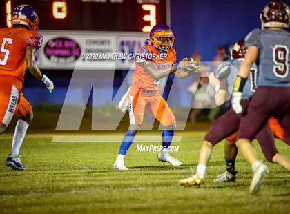 Thumbnail 3 in Vernon vs. Baker (FHSAA 1A Regional Semifinal) photogallery.