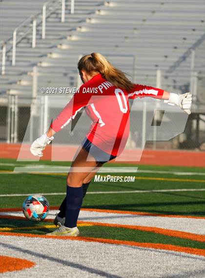 Thumbnail 1 in Pinnacle vs. Red Mountain (Coyote Classic Soccer Tournament) photogallery.