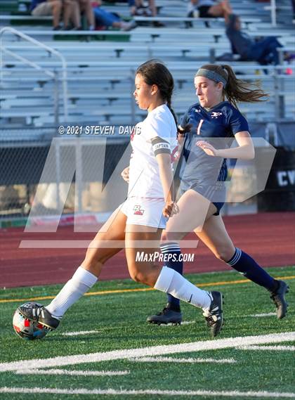 Thumbnail 1 in Pinnacle vs. Red Mountain (Coyote Classic Soccer Tournament) photogallery.