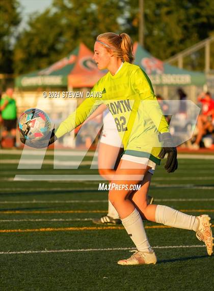 Thumbnail 3 in Pinnacle vs. Red Mountain (Coyote Classic Soccer Tournament) photogallery.