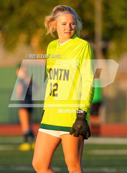 Thumbnail 3 in Pinnacle vs. Red Mountain (Coyote Classic Soccer Tournament) photogallery.