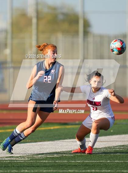 Thumbnail 3 in Pinnacle vs. Red Mountain (Coyote Classic Soccer Tournament) photogallery.