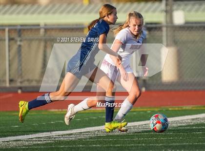 Thumbnail 2 in Pinnacle vs. Red Mountain (Coyote Classic Soccer Tournament) photogallery.
