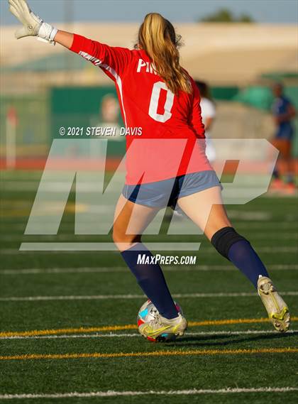 Thumbnail 2 in Pinnacle vs. Red Mountain (Coyote Classic Soccer Tournament) photogallery.
