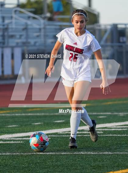 Thumbnail 3 in Pinnacle vs. Red Mountain (Coyote Classic Soccer Tournament) photogallery.