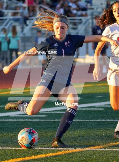 Thumbnail 1 in Pinnacle vs. Red Mountain (Coyote Classic Soccer Tournament) photogallery.