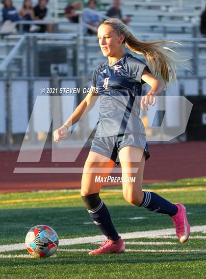 Thumbnail 1 in Pinnacle vs. Red Mountain (Coyote Classic Soccer Tournament) photogallery.