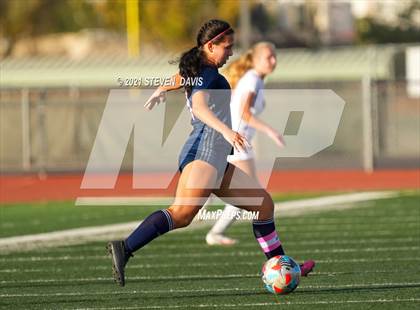 Thumbnail 2 in Pinnacle vs. Red Mountain (Coyote Classic Soccer Tournament) photogallery.