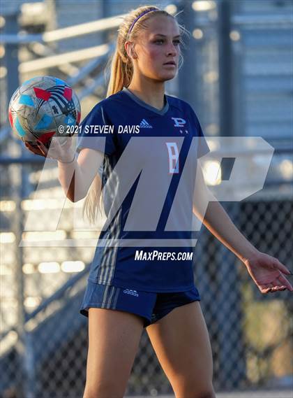 Thumbnail 2 in Pinnacle vs. Red Mountain (Coyote Classic Soccer Tournament) photogallery.