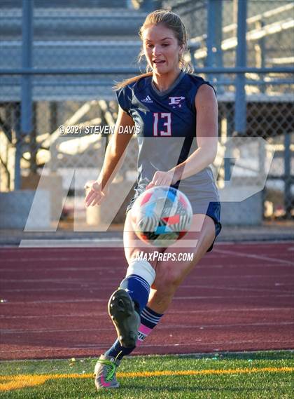Thumbnail 3 in Pinnacle vs. Red Mountain (Coyote Classic Soccer Tournament) photogallery.