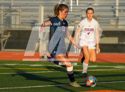 Thumbnail 1 in Pinnacle vs. Red Mountain (Coyote Classic Soccer Tournament) photogallery.
