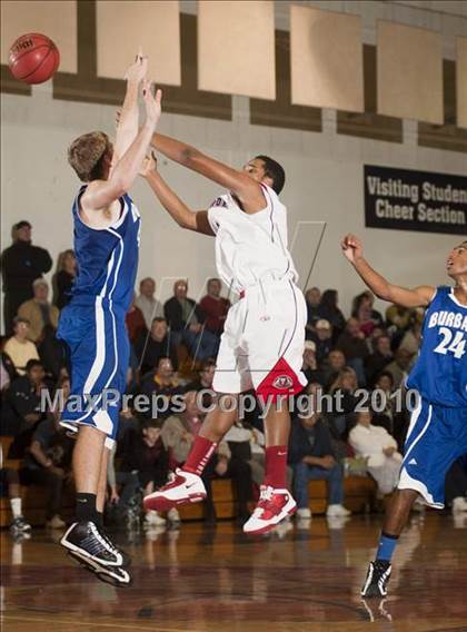 Thumbnail 2 in Morningside vs. Burbank (Holiday Hoops Classic) photogallery.